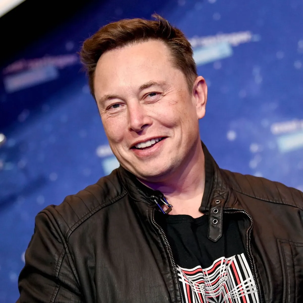 Ilustração de Elon Musk em Marte, tema do diálogo de inglês A1 sobre there will be