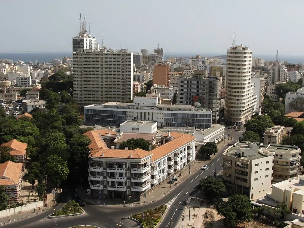 Centro de Dakar, a capital do Senegal