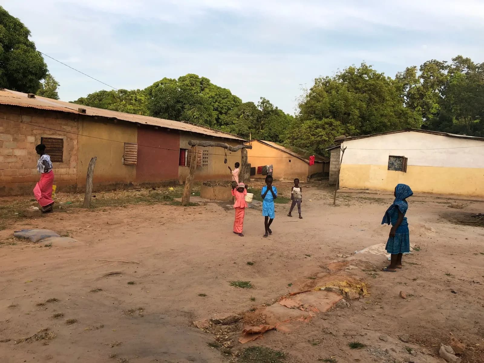 Bambali, vila natal de Sadio Mané no Senegal, transformada por seus investimentos