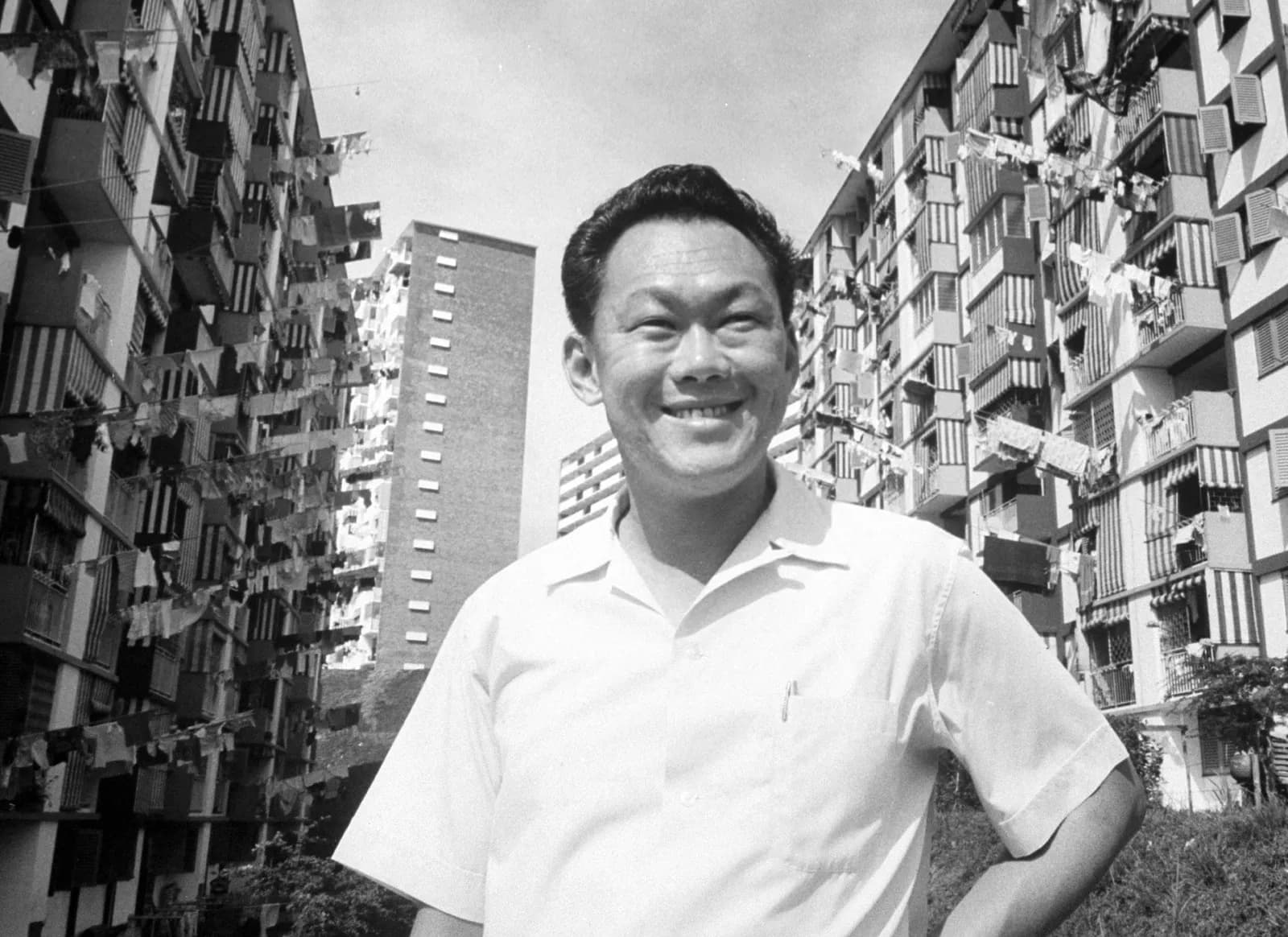 Paisagem urbana de Singapura como exemplo de país transformado pelo combate à corrupção