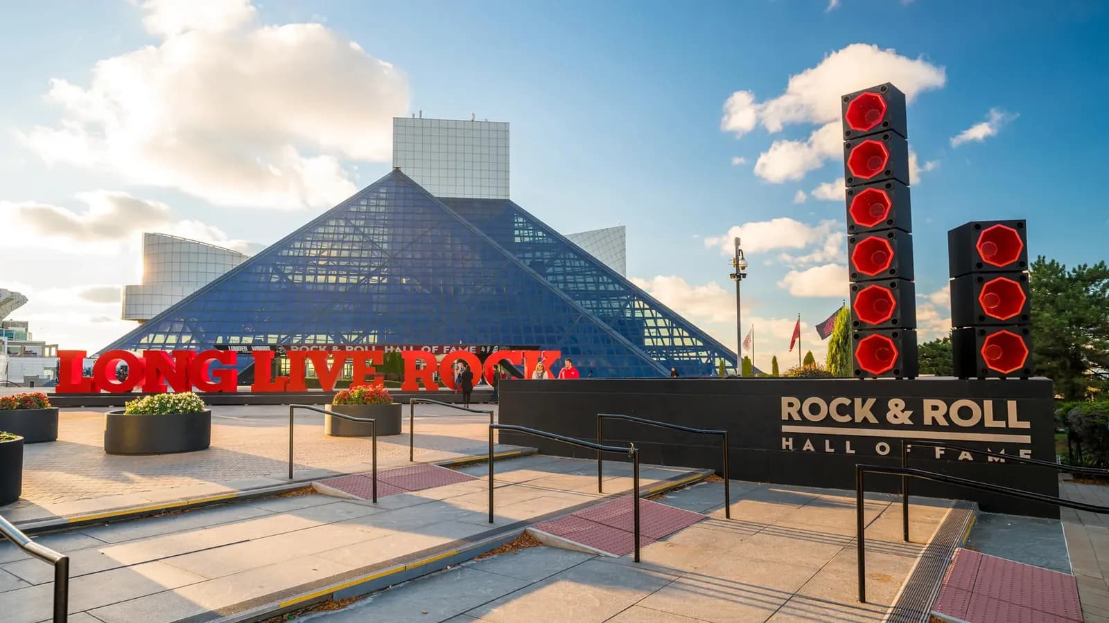 Edifício do Rock and Roll Hall of Fame em Cleveland, museu da música