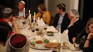 Imagem da lua cheia, que define a data da Passover e da Páscoa