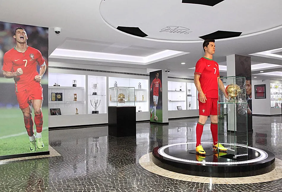 Museu dedicado à carreira de Cristiano Ronaldo na Madeira, atração que recebe milhares de turistas por ano.