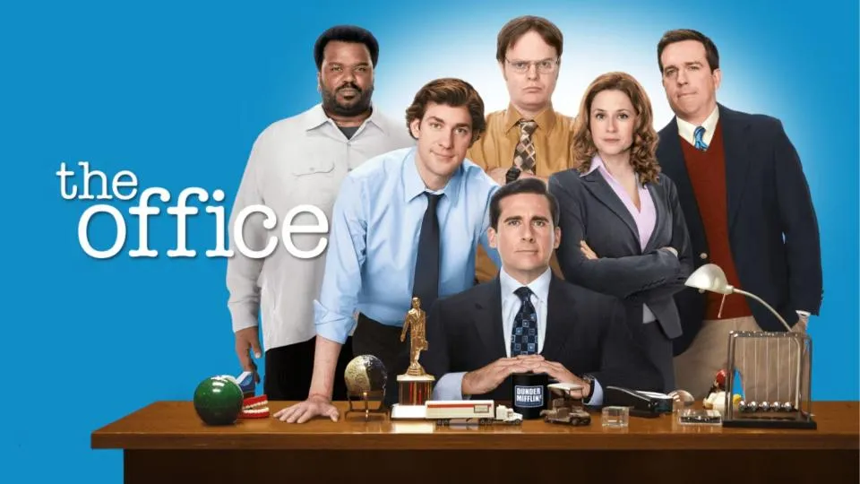 Elenco da série The Office ao lado do logotipo da série