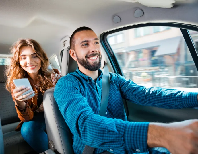 Dilema entre priorizar motoristas ou passageiros no marketplace da Uber
