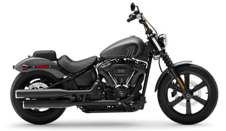 Moto Harley-Davidson Street, moderna e leve, fácil de pilotar no trânsito urbano
