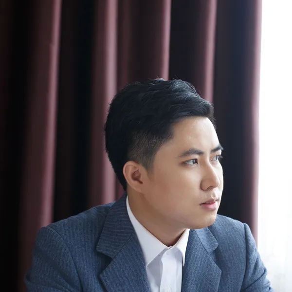 Wei Chen, Procurement Director · Huaxin Group: personagem do The Harvest, jogo de inglês para o agronegócio