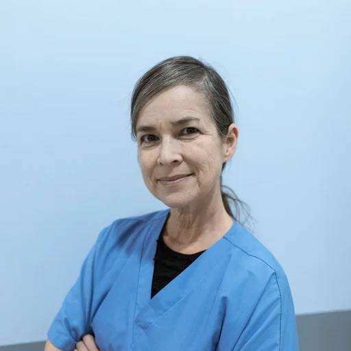 Joan Whitaker, Nurse Case Manager — personagem do The Rounds, jogo de inglês para médicos
